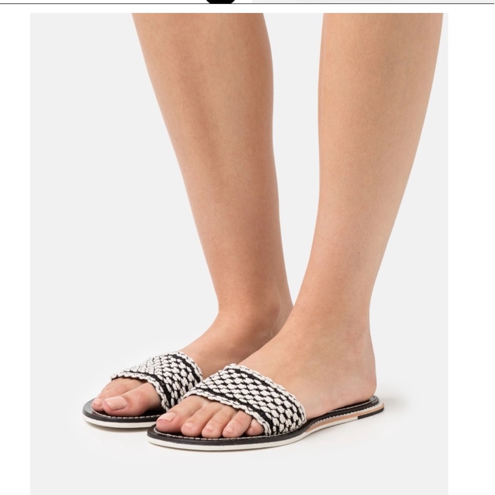 New! Rag & Bone Melrose Crochet Sandals size 6